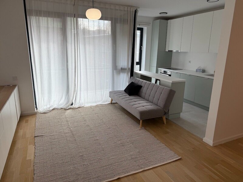 Timpuri Noi, Metrou.