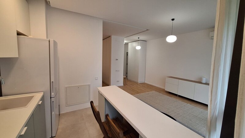 Timpuri Noi, Metrou.