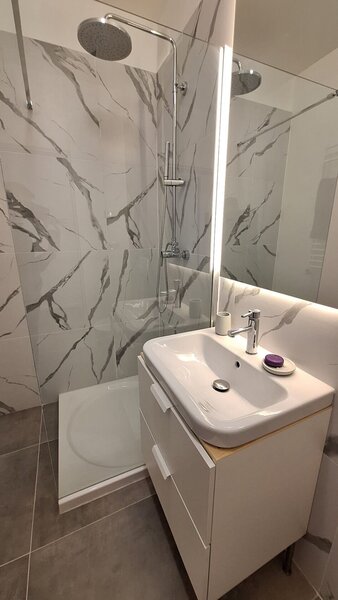 Timpuri Noi, Metrou.